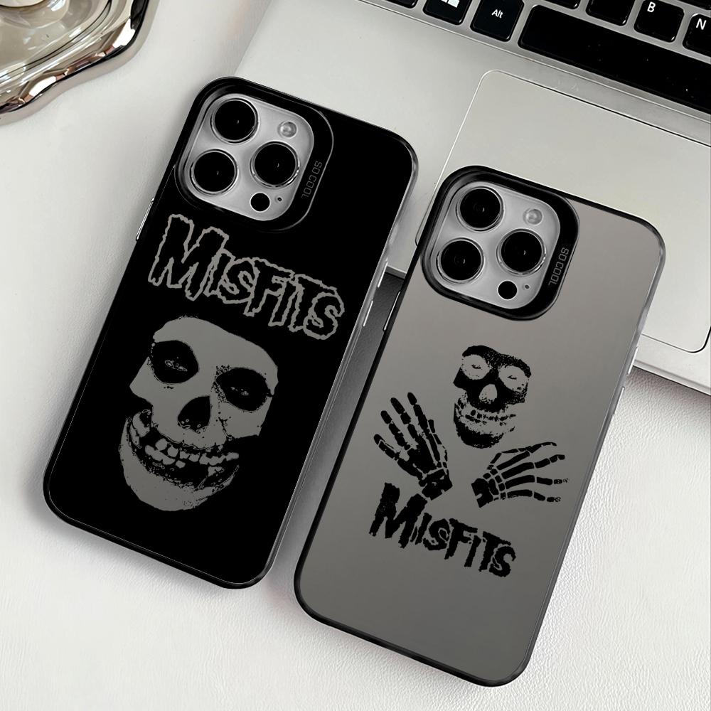 Apple Iphone 16 - Misfits Telefon Kılıfı iPhone 17 16
